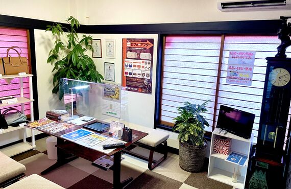 バーバリー高価買取ならおたからや韮山店にお任せください